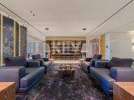 Вилла на продажу в El Herrojo, Бенахавис