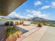 Вилла на продажу в El Herrojo, Бенахавис