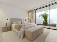 Вилла на продажу в El Herrojo, Бенахавис