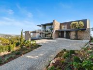 Вилла на продажу в El Herrojo, Бенахавис