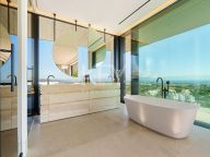 Вилла на продажу в El Herrojo, Бенахавис