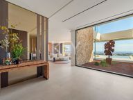 Вилла на продажу в El Herrojo, Бенахавис