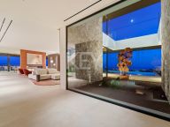 Вилла на продажу в El Herrojo, Бенахавис