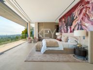 Вилла на продажу в El Herrojo, Бенахавис