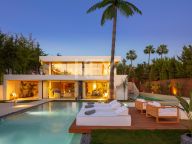 Villa en venta en Nueva Andalucia