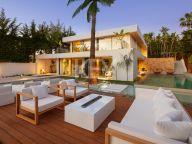 Villa en venta en Nueva Andalucia