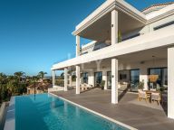 Villa for sale in Los Flamingos, Benahavis