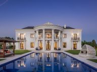 Вилла на продажу в Hacienda las Chapas, Восточная Марбелья