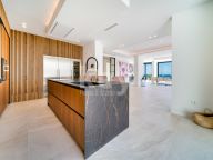 Villa for sale in Rio Real Golf, Marbella East