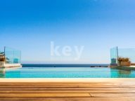 Villa for sale in Rio Real Golf, Marbella East
