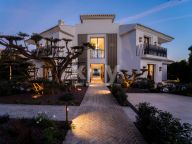 Villa for sale in La Reserva de los Monteros, Marbella East