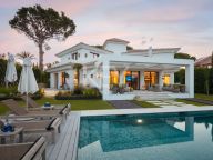 Villa en alquiler en La Reserva de los Monteros, Marbella Este