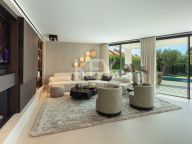 Villa en alquiler en La Reserva de los Monteros, Marbella Este