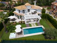 Villa en alquiler en La Reserva de los Monteros, Marbella Este