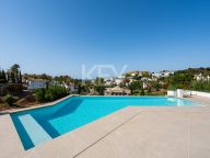 Villa en venta en La Resina Golf, Estepona