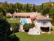 Villa for sale in Fuente del Espanto, Benahavis
