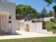 Villa for sale in Cancelada, Estepona
