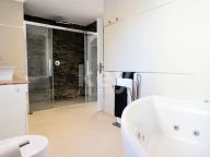 Villa for sale in Marbella - Puerto Banus