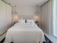 Villa for sale in Nueva Andalucia