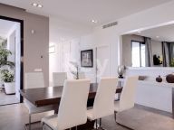 Villa for sale in Montemayor, Estepona