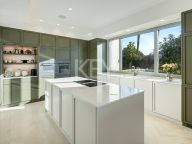 Villa en venta en Monte Halcones, Benahavis