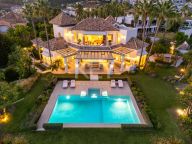 Villa en venta en Monte Halcones, Benahavis