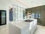 Villa en venta en Monte Halcones, Benahavis