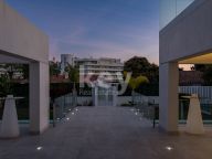 Villa for sale in Guadalmina Alta, San Pedro de Alcantara