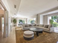 Вилла на продажу в La Reserva de la Quinta, Бенахавис