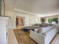 Вилла на продажу в La Reserva de la Quinta, Бенахавис