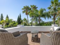 Вилла на продажу в La Reserva de la Quinta, Бенахавис