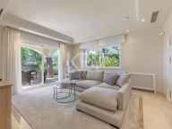 Вилла на продажу в La Reserva de la Quinta, Бенахавис
