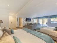 Вилла на продажу в La Reserva de la Quinta, Бенахавис