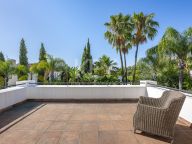 Вилла на продажу в La Reserva de la Quinta, Бенахавис