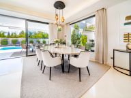 Villa for sale in Altos de Puente Romano, Marbella Golden Mile