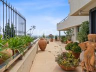 Duplex Penthouse for sale in Los Arrayanes, Nueva Andalucia