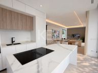 Villa for sale in Monte Biarritz, Estepona