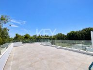 Villa for sale in Monte Biarritz, Estepona
