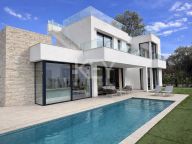 Villa for sale in Monte Biarritz, Estepona
