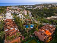 Town House for sale in Altos de Puente Romano, Marbella Golden Mile