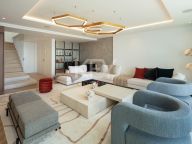 Duplex Penthouse for sale in Marina de Puente Romano, Marbella Golden Mile