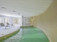 Вилла на продажу в Hacienda las Chapas, Восточная Марбелья