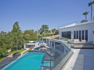 Villa for sale in Hacienda las Chapas, Marbella East