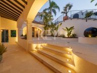 Villa en venta en Nueva Andalucia