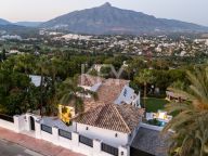 Villa en venta en Nueva Andalucia