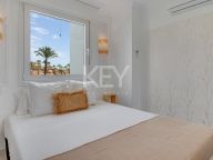 Apartamento en venta en Alcazaba Beach, Estepona