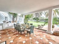 Villa en venta en Casasola, Estepona