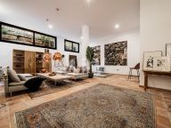 Villa for sale in Hacienda las Chapas, Marbella East