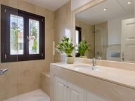 Villa for rent in Casasola, Estepona