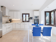 Villa for rent in Casasola, Estepona